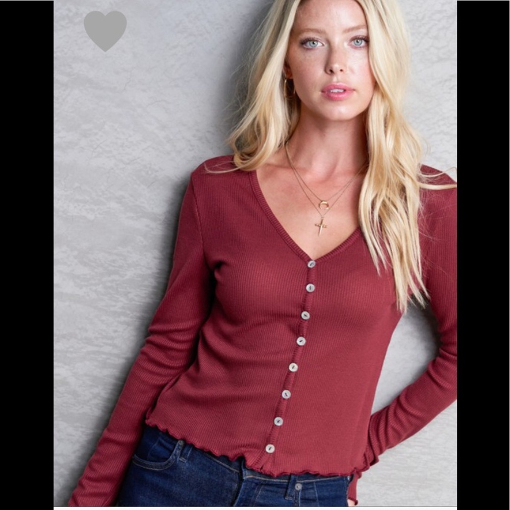 Ribbed knit buttoned front top